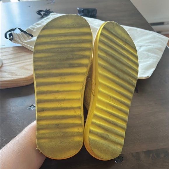 BY FAR Yellow Ari Slides - Picture 9 of 13